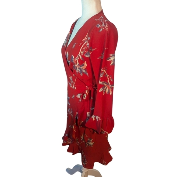 Le Lis Rusty Red Floral Dress Ruffled Wrap Side Tie 3/4 Bell Sleeves V Neck Sz S - Picture 3 of 9